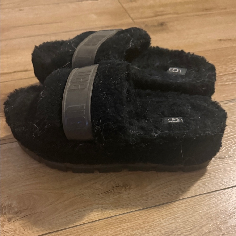 UGG Black Fluffy Slides with Gray Strap - Picture 2 of 5